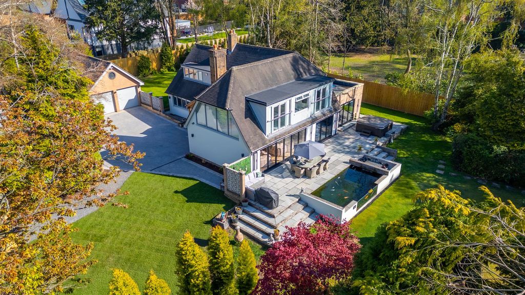 Property photo 2 of 41