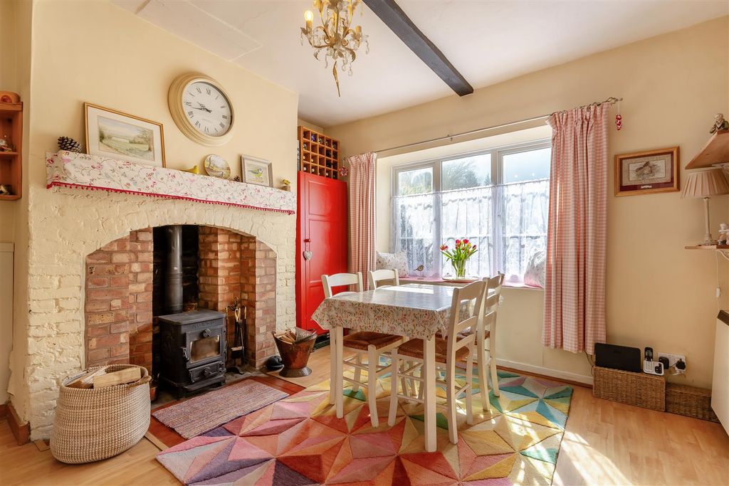 Property photo 3 of 23