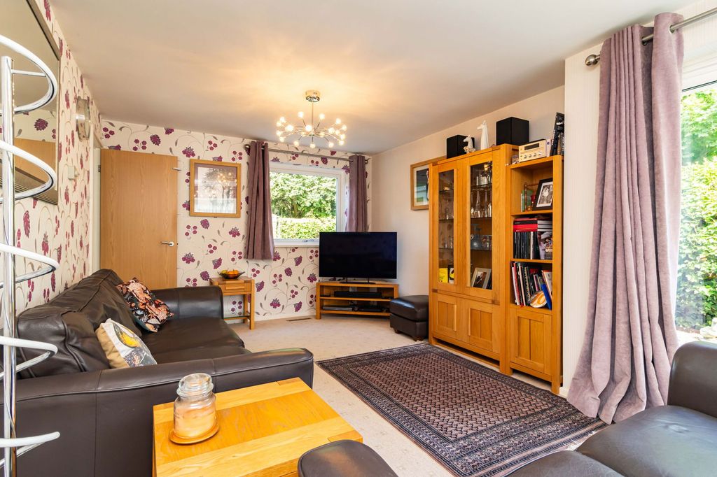 Property photo 3 of 22