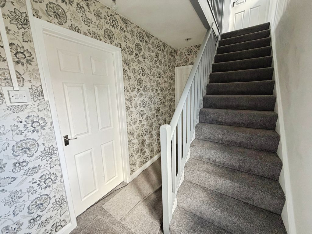 Property photo 3 of 17 967d022A-Img_1493