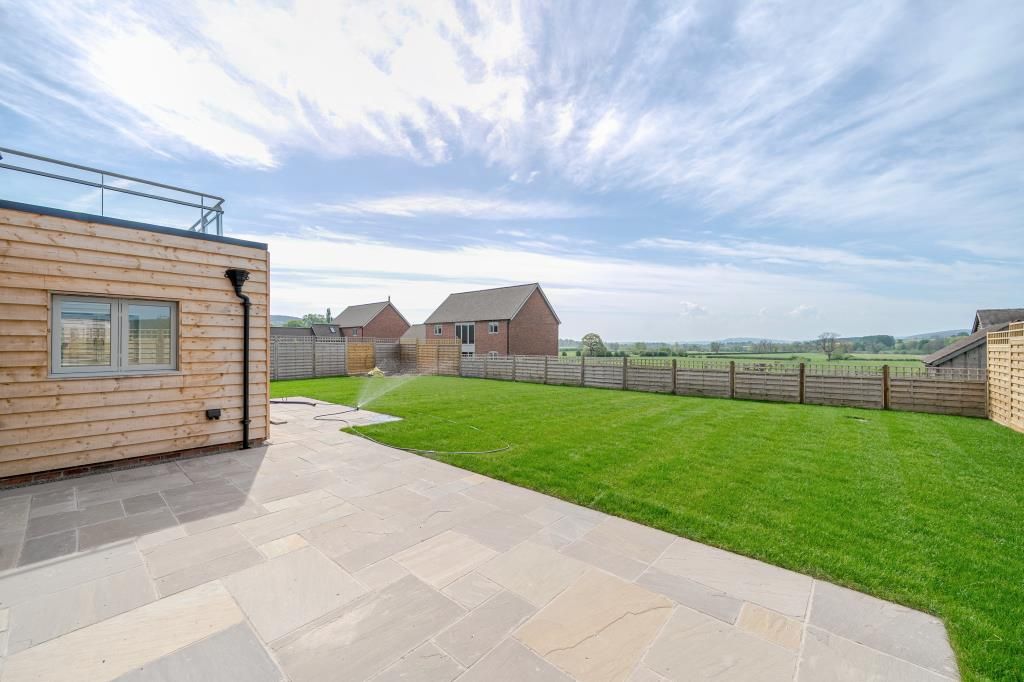 Property photo 3 of 24 External View