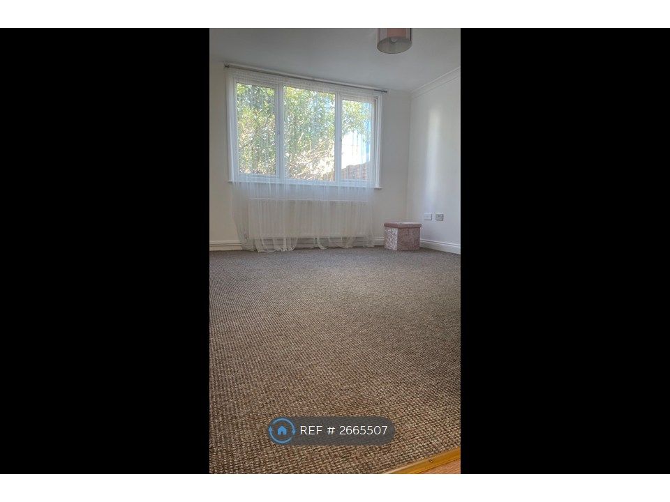 Property photo 3 of 26