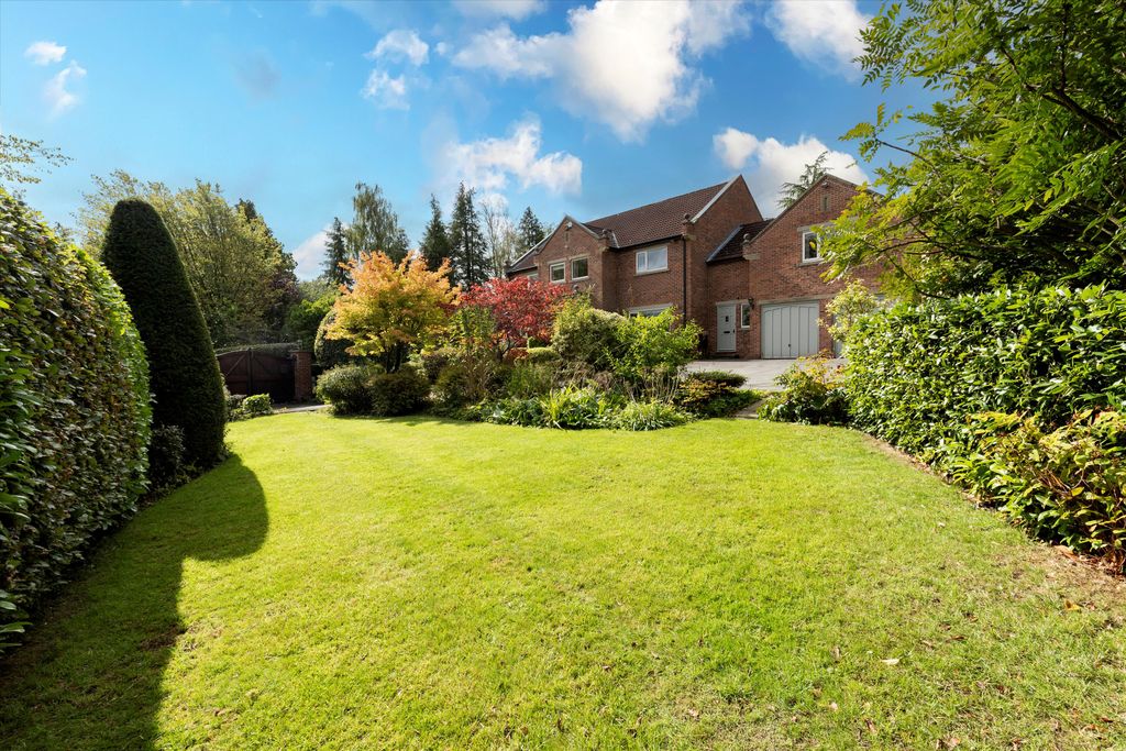 Property photo 2 of 44 Image