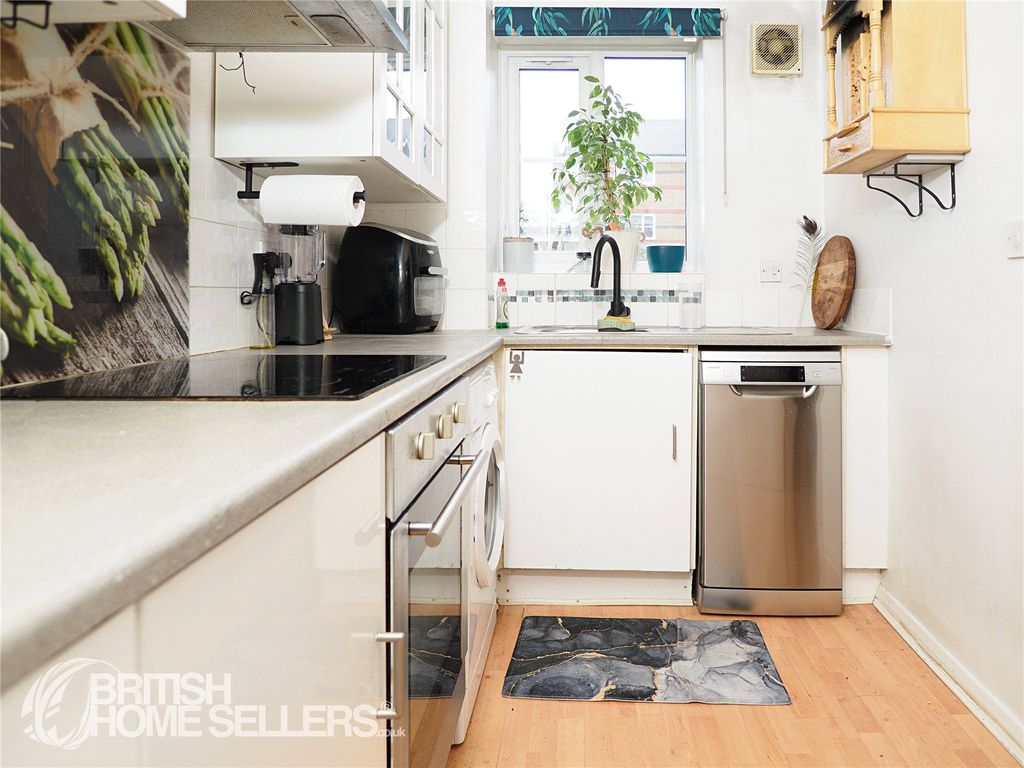 Property photo 2 of 14 Picture No. 03