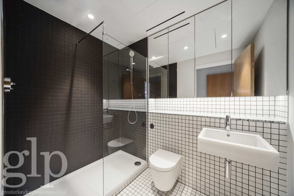 Property photo 3 of 13 1174954