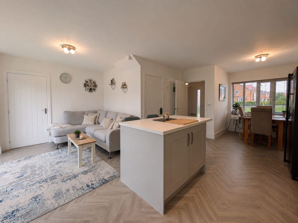 Property photo 3 of 22 85c40Da1-983B-4A0c-B15F-c057888d41Ab