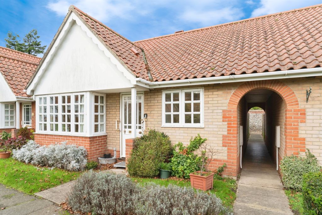 Property photo 1 of 16