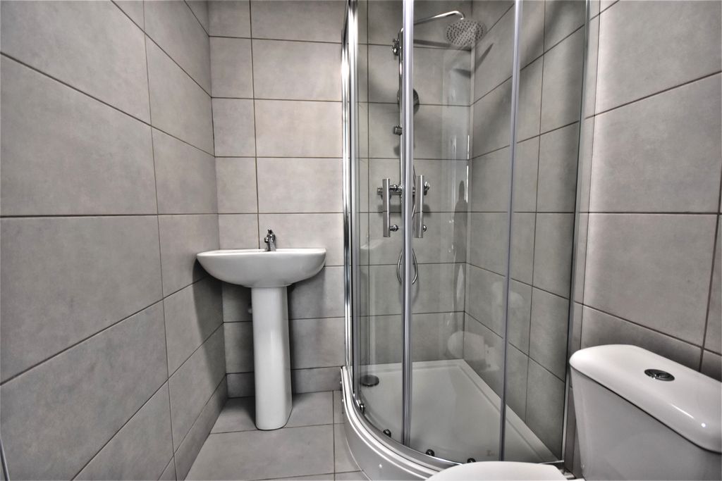 Property photo 2 of 4
