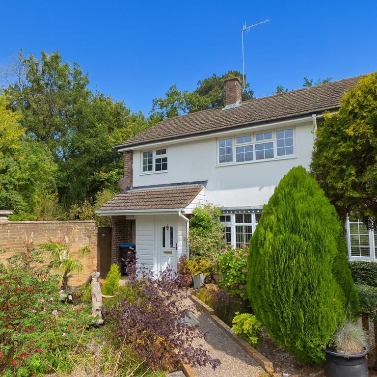 Property photo 1 of 14 Front