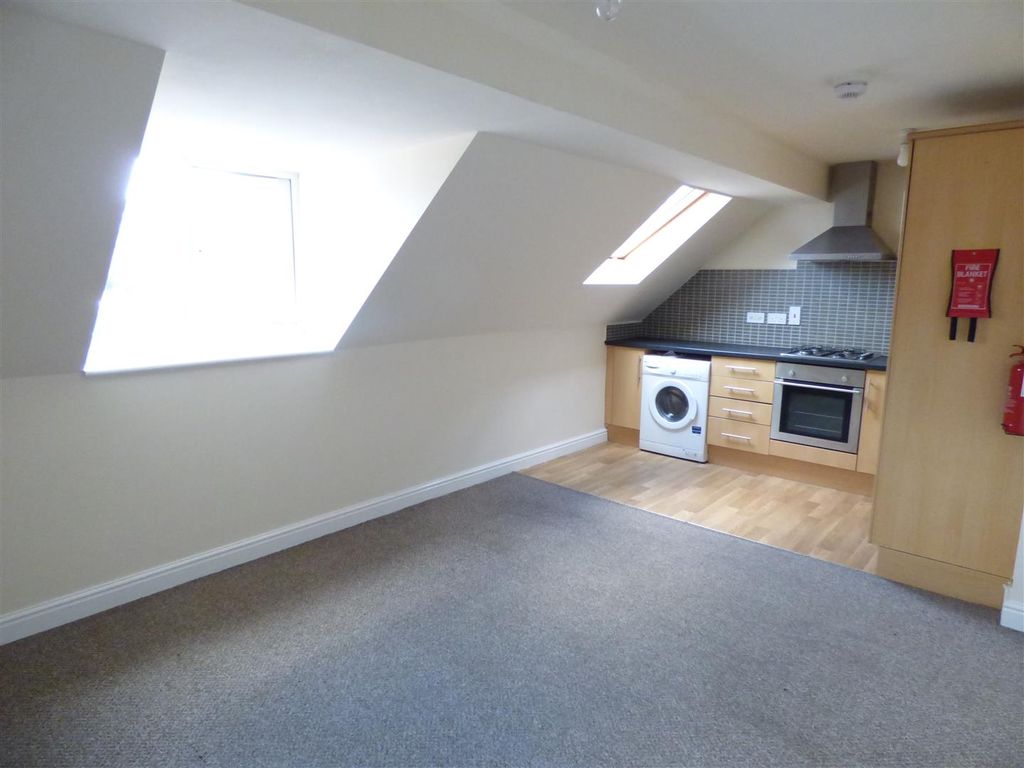 Property photo 2 of 4 18 Brookfield Court Kitchen.Jpg