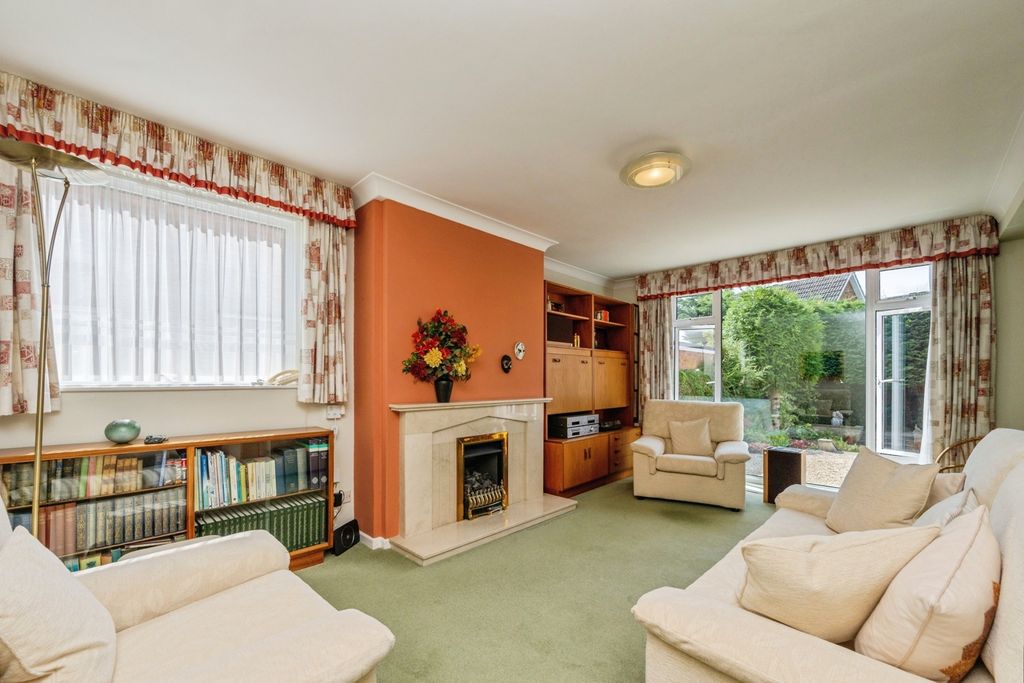 Property photo 2 of 19 Pbox-Img.Jpg