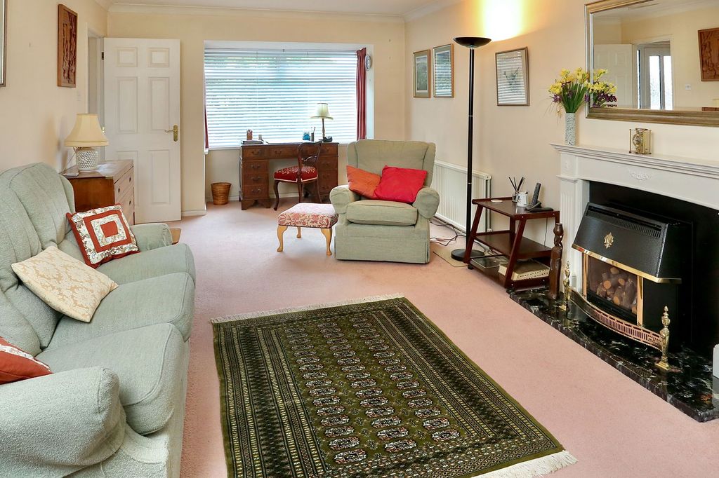 Property photo 3 of 20