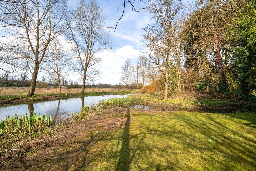 Property photo 2 of 20 Picture No. 34