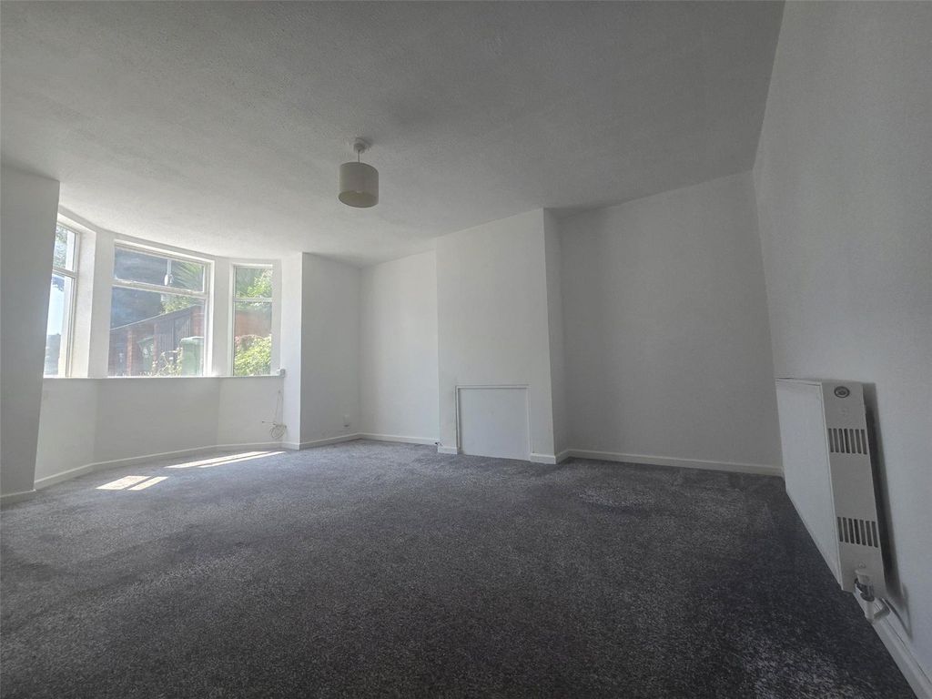 Property photo 2 of 7 Picture No. 05