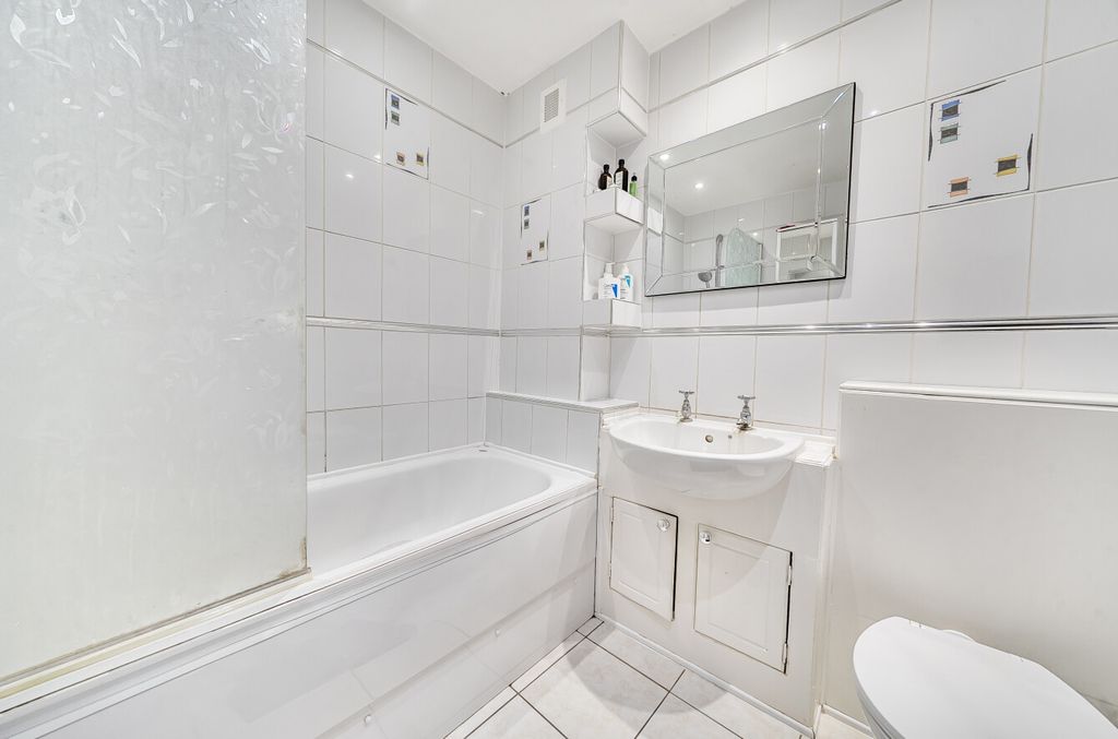 Property photo 3 of 10 1397197-7-6967B65...