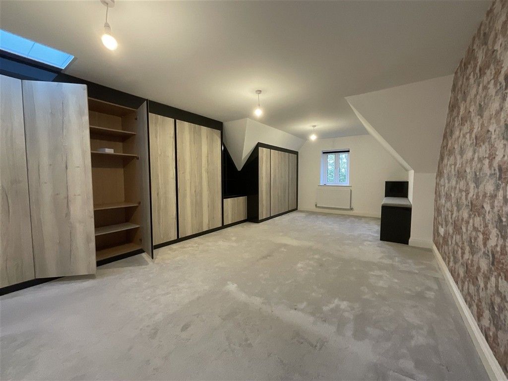 Property photo 1 of 10 Bedroom 1