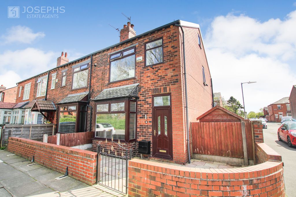 Property photo 1 of 18