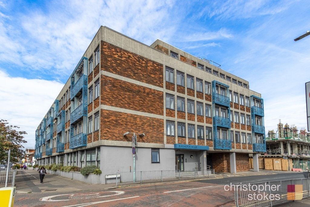 Property photo 1 of 10 5255470