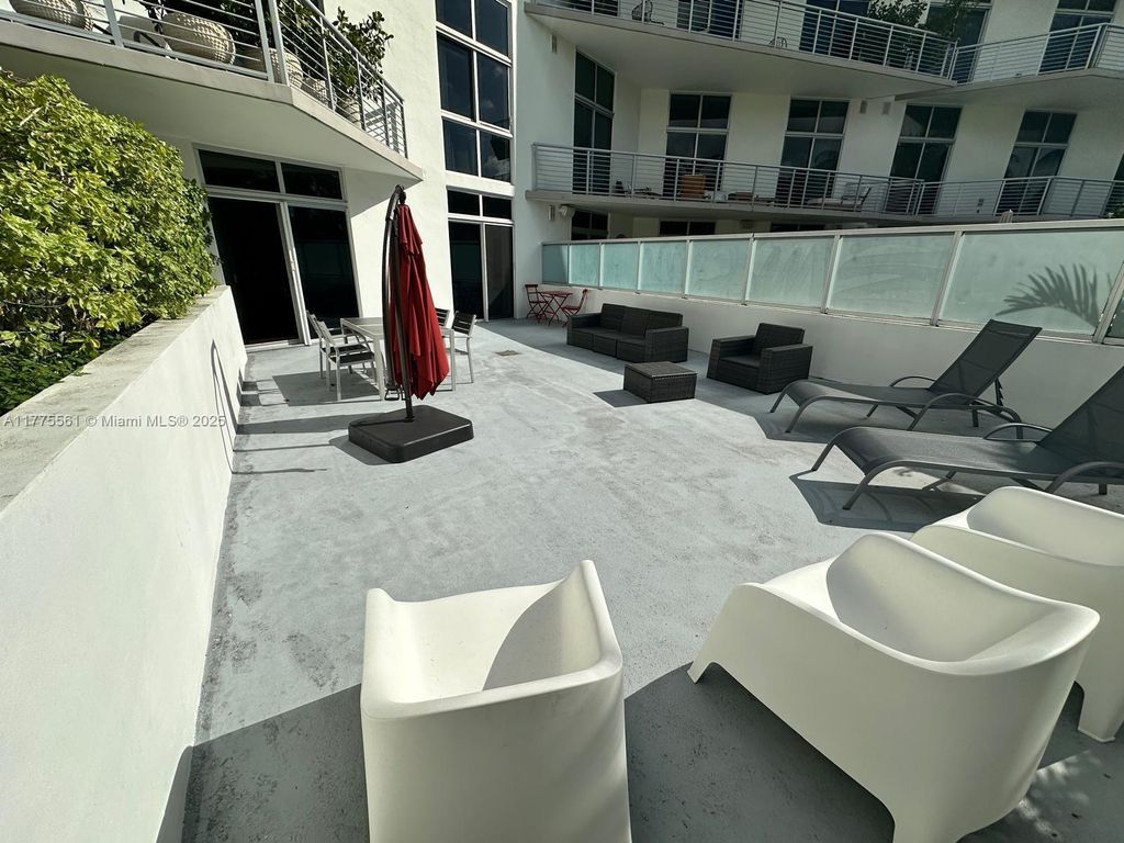 Property photo 3 of 21 <Alttext/>
