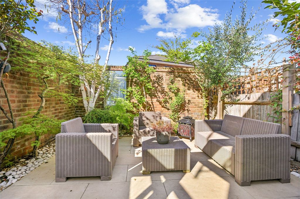 Property photo 1 of 15 Garden