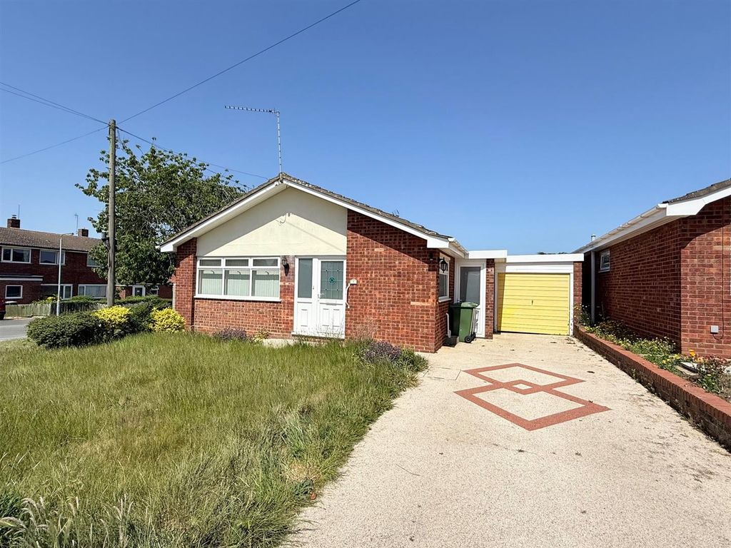 Property photo 1 of 9 Front