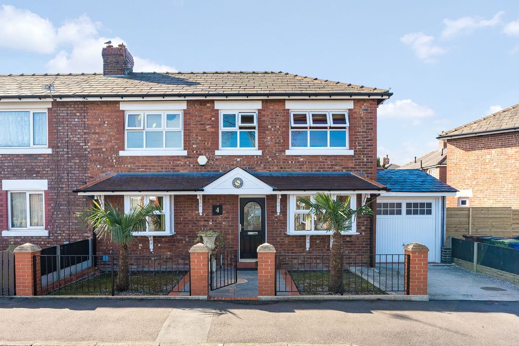 Property photo 1 of 25