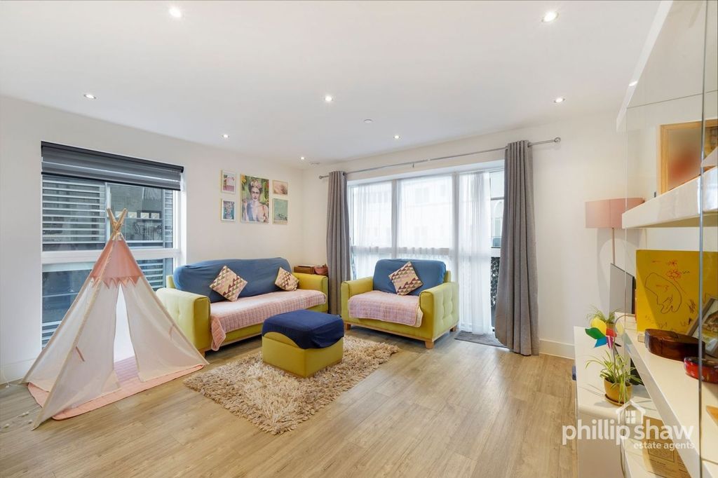 Property photo 3 of 15