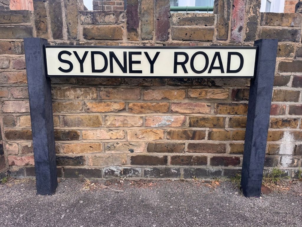 Property photo 1 of 3