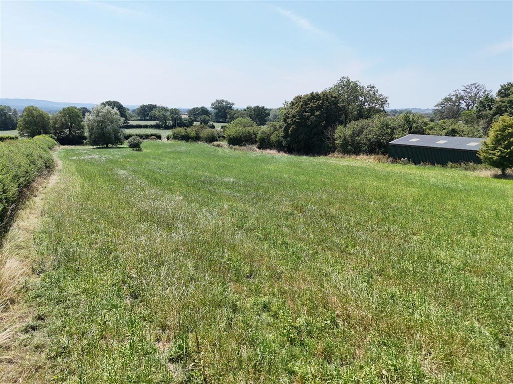 Property photo 3 of 10