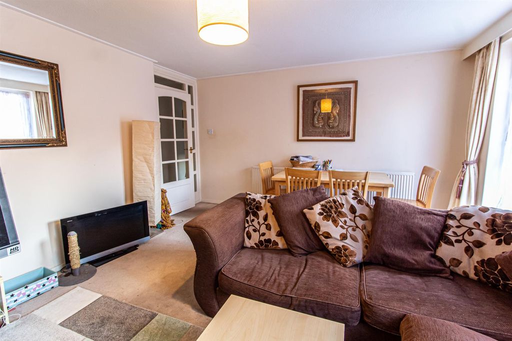 Property photo 3 of 10 Lounge Diner