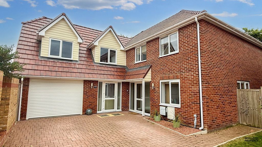 Property photo 1 of 34