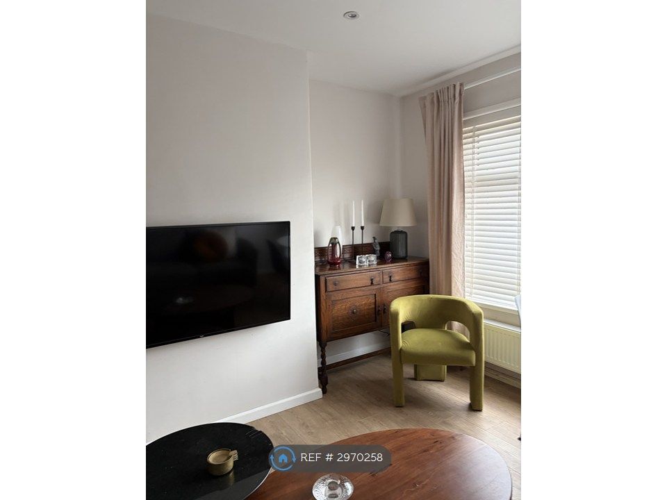 Property photo 1 of 25