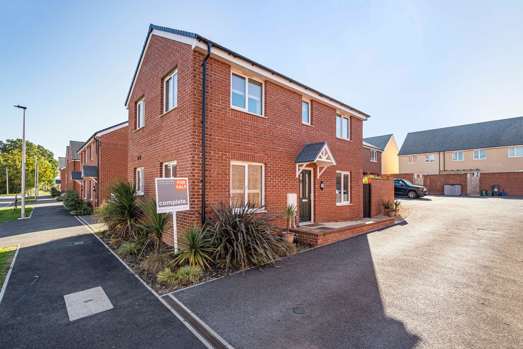 Property photo 1 of 22