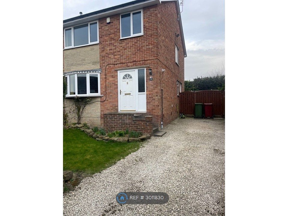 Property photo 1 of 11 Front Of The House, Driveway Space For 2 Cars