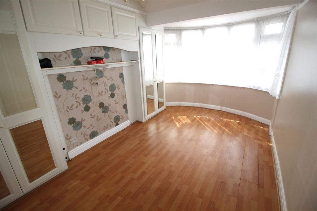 Property photo 2 of 12 Bedroom 1.Jpg