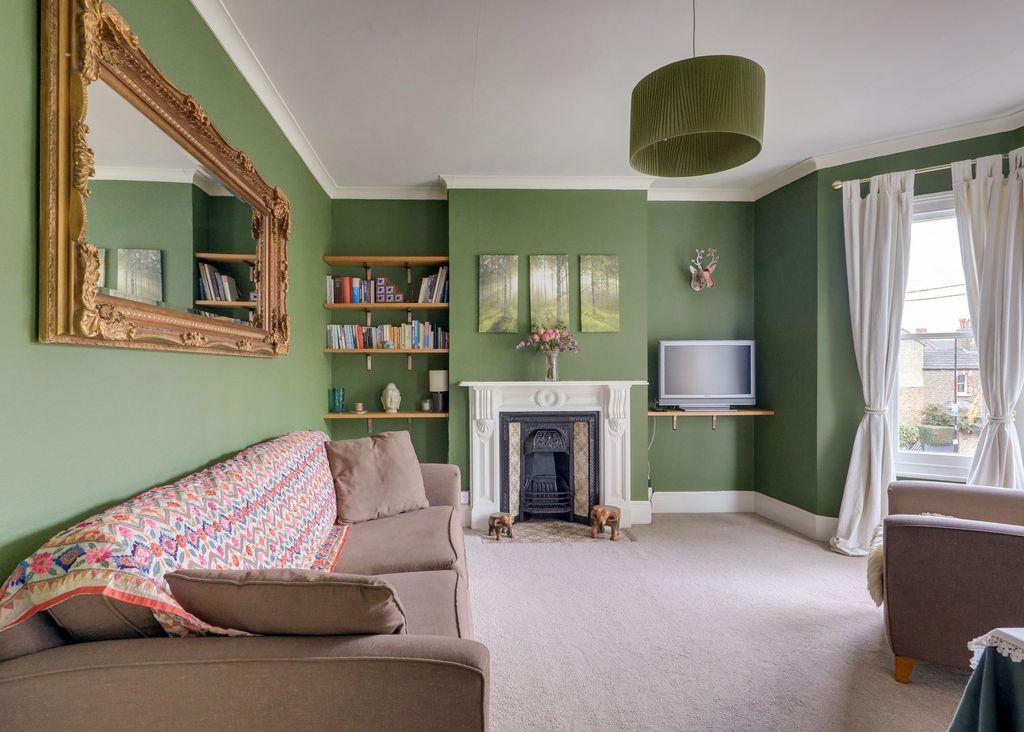 Property photo 3 of 11