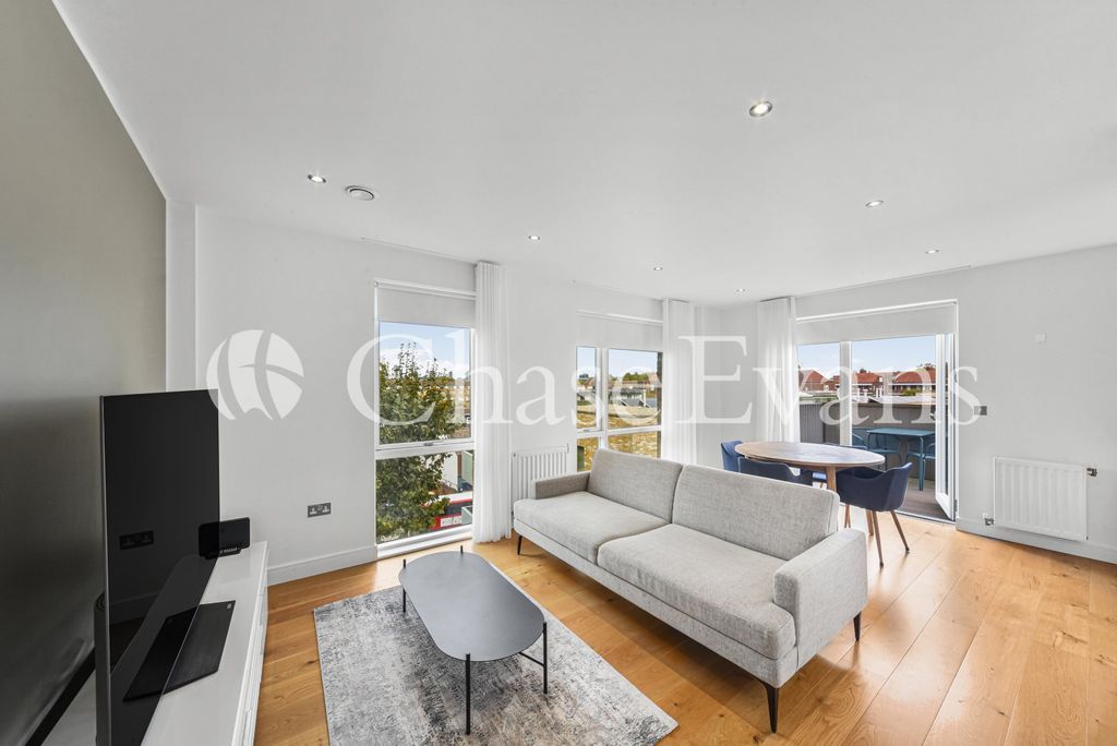 Property photo 1 of 10 Living Area