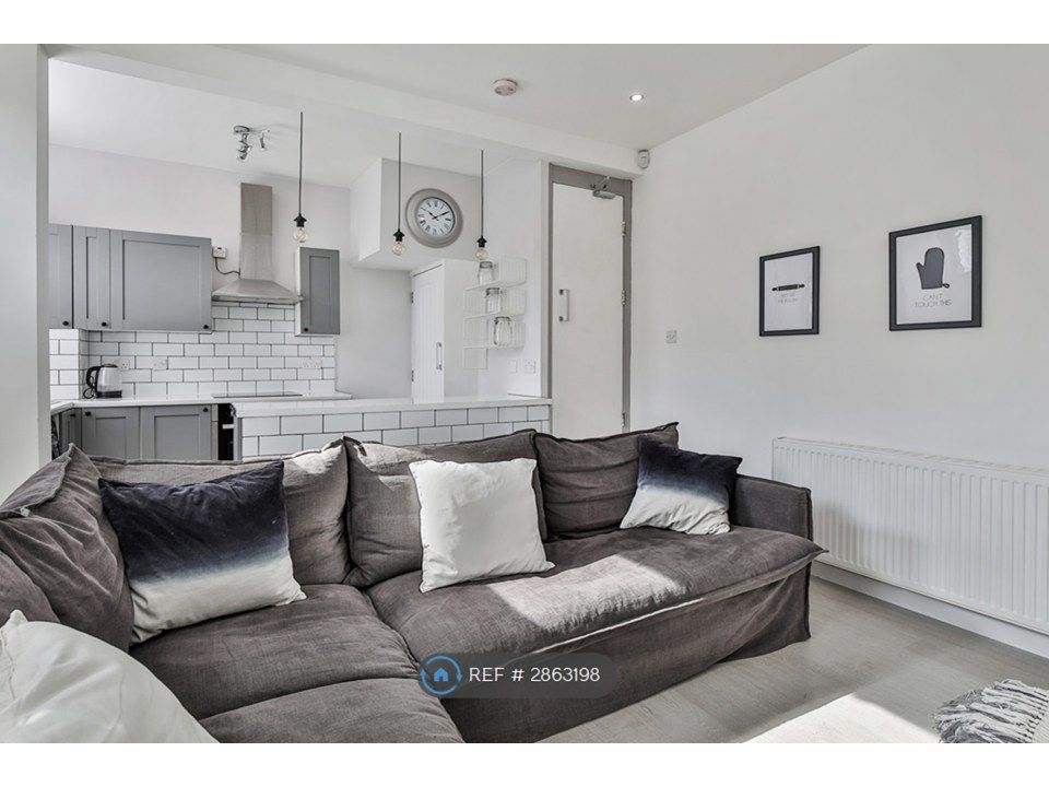 Property photo 3 of 13 Living Room