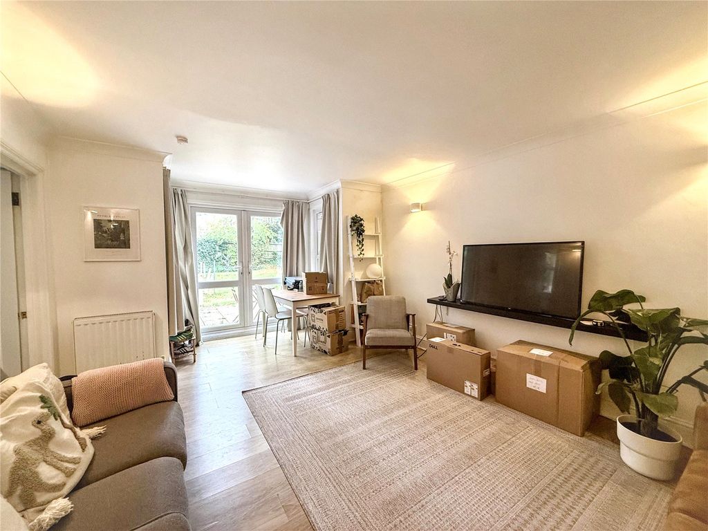 Property photo 3 of 17 Picture No. 27