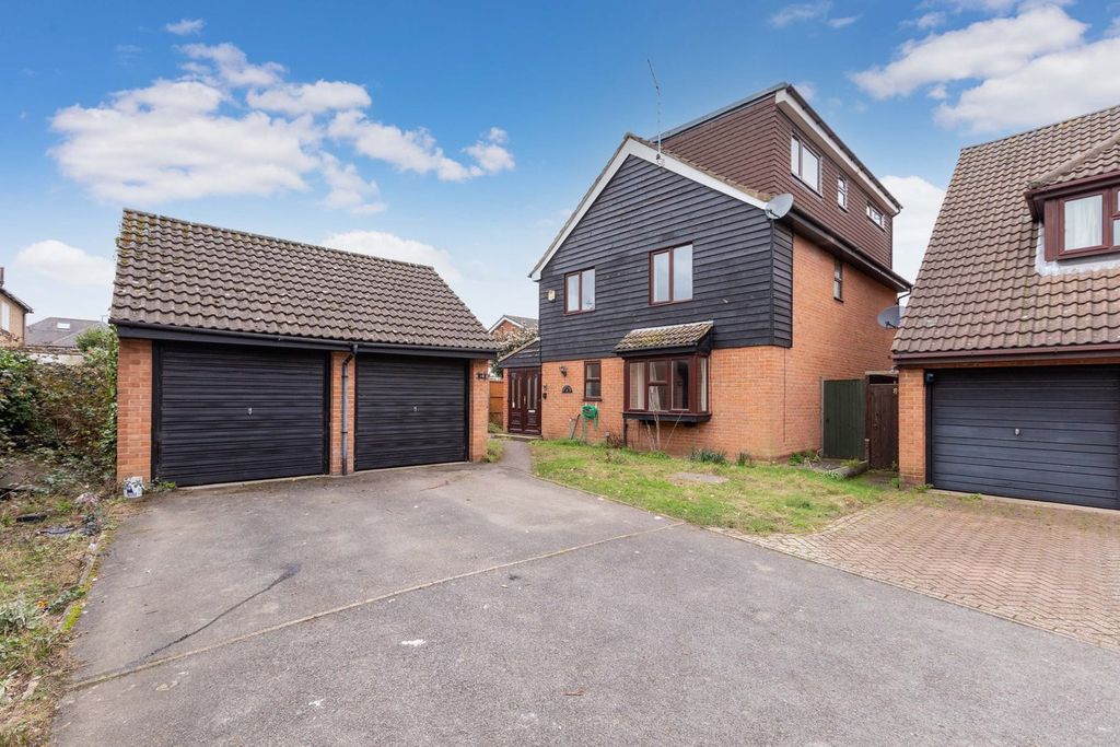 Property photo 1 of 20