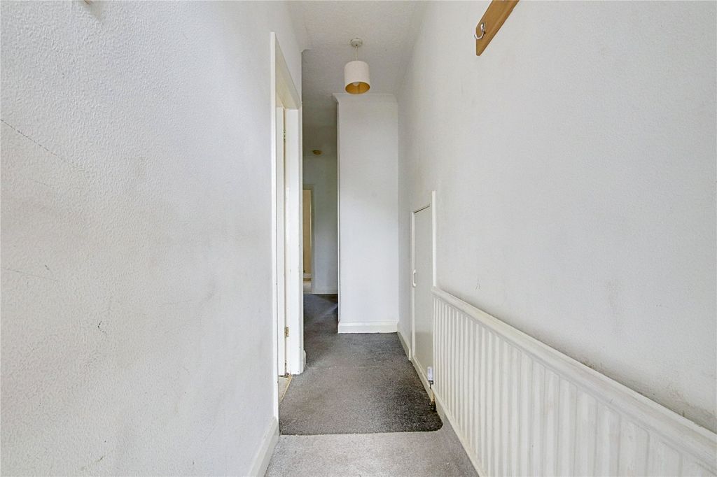 Property photo 3 of 11 Picture No. 02