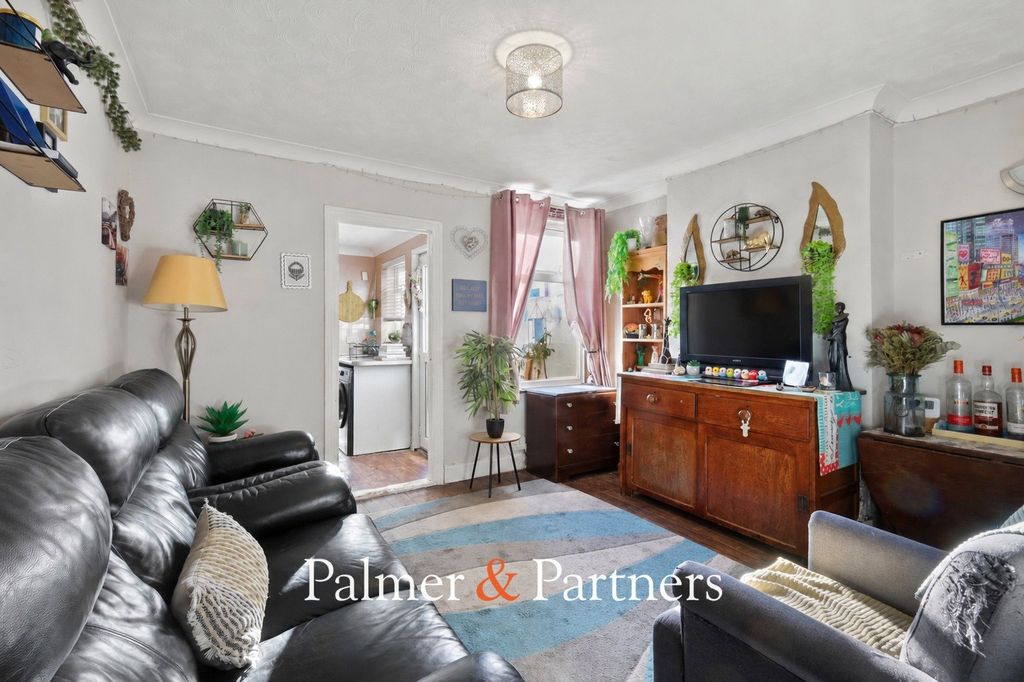 Property photo 2 of 13 Picture No. 29