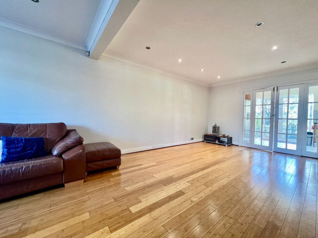 Property photo 2 of 11 Img_1871