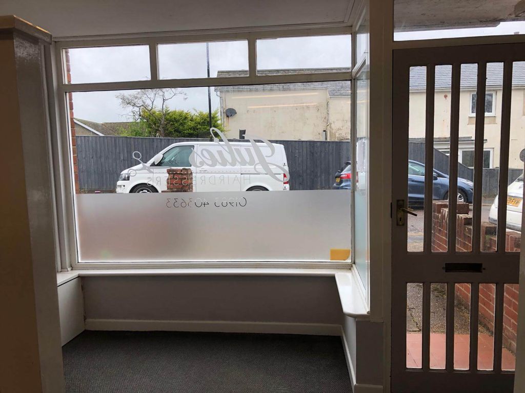 Property photo 2 of 3