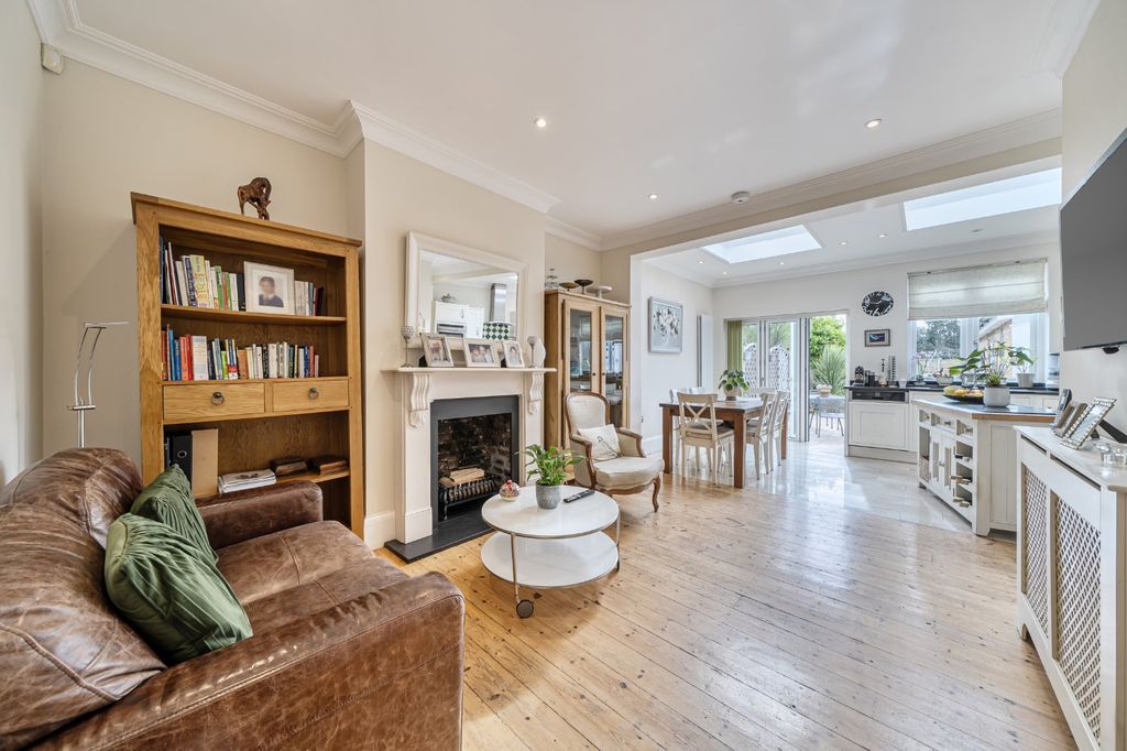 Property photo 1 of 18 Picture No. 16