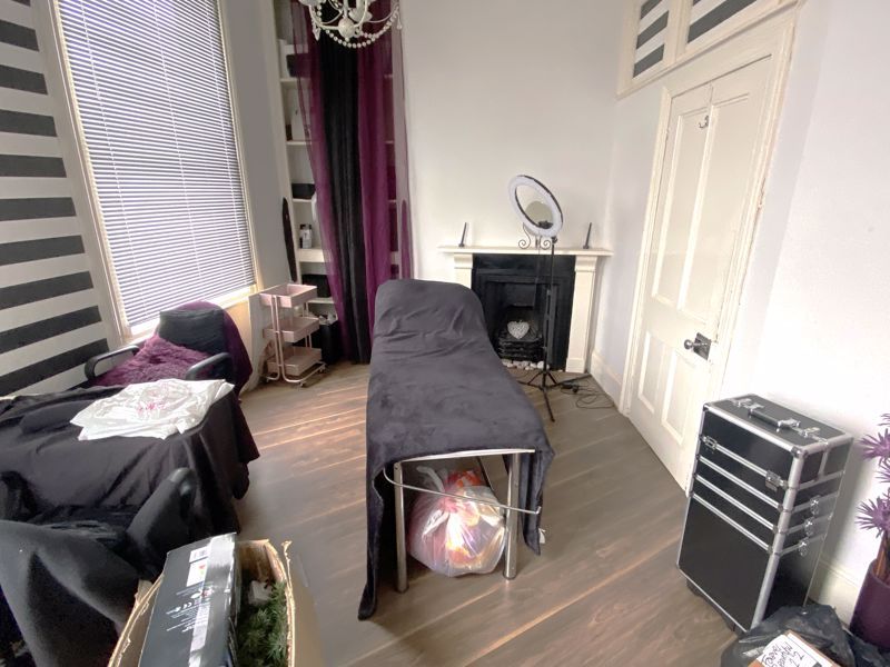 Property photo 3 of 13 Photo 6