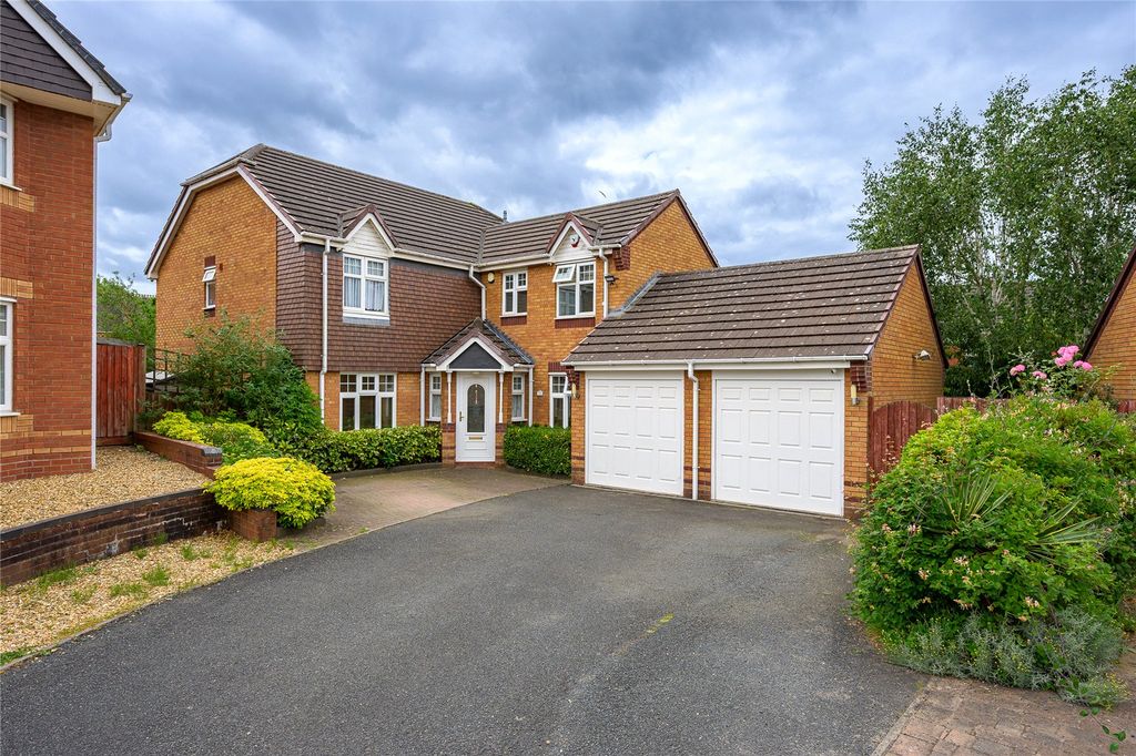 Property photo 1 of 39 Picture No. 12