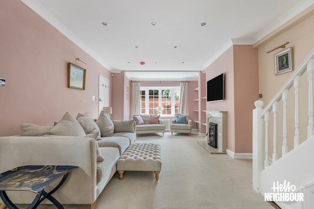 Property photo 2 of 17 Photo 1