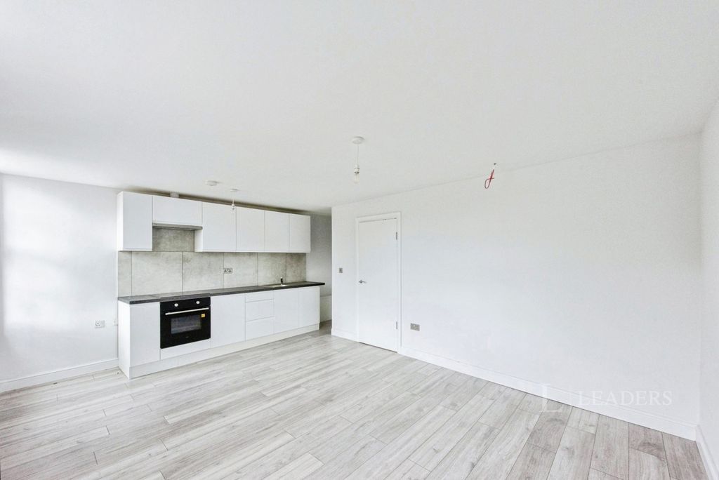 Property photo 3 of 7 Pbox-Img.Jpg