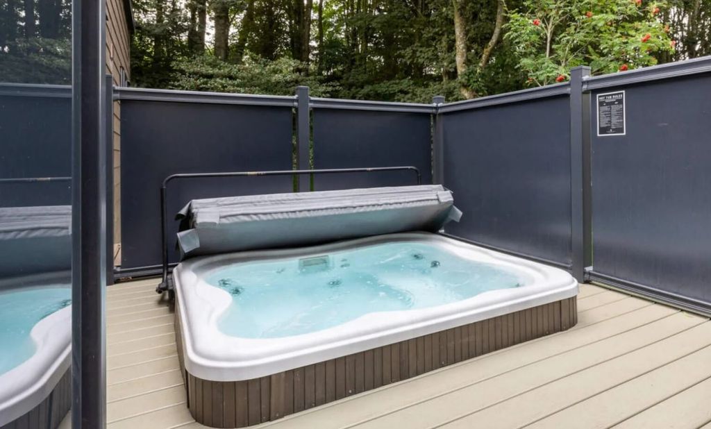 Property photo 2 of 9 14